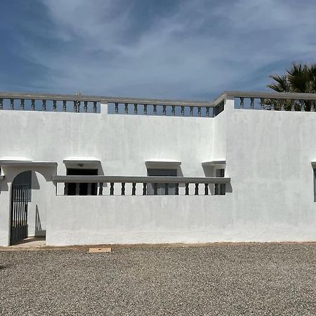 Beachside Bliss: Cozy Surf Villa Mirleft Ngoại thất bức ảnh