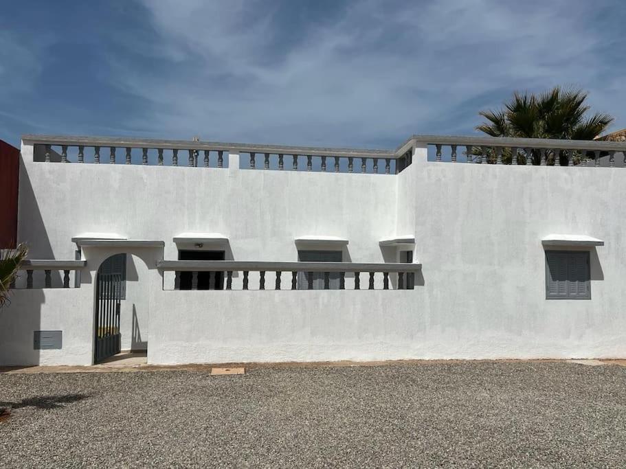 Beachside Bliss: Cozy Surf Villa Mirleft Ngoại thất bức ảnh